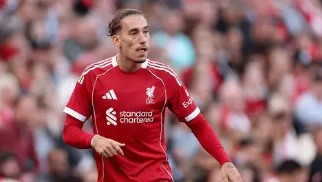 法甲焦点战：巴黎FC主场硬刚斯特拉斯堡，黑马之争谁能破局？